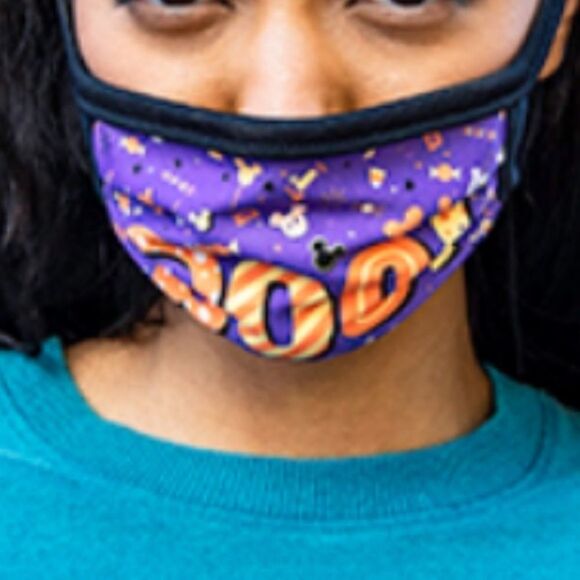 NEW DISNEY PARKS HALLOWEEN 🎃 MASK - Picture 2 of 3